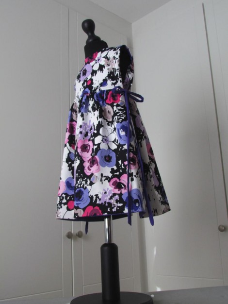 Side gathered 'A' line dress